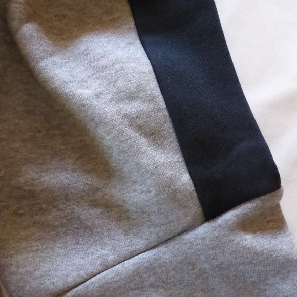 PUMA BRAND MENS GRAY WITH BLACK LONG SLEEVE TRACK JACKET WITH FULL ZIPPER L NEW - Picture 6 of 13